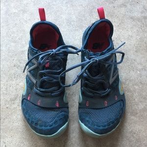 Minimalistic New Balance (W7.5)